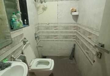 1 BHK Apartment For Rent in Azad Nagar Sangam CHS Andheri, Andheri West
