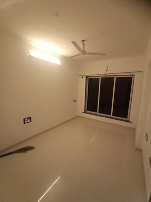 Room in 1 BHK Apartment at Azad Nagar Sangam CHS Andheri, Andheri West – for Rent