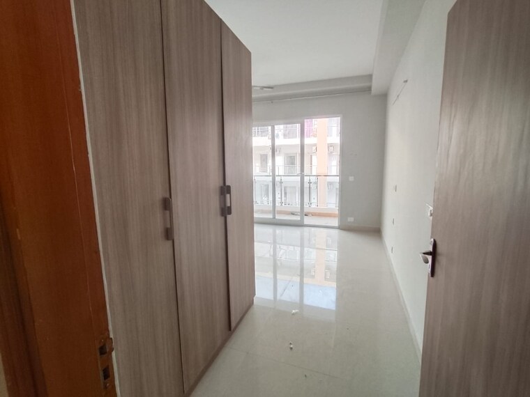 undefined, emaar-palm-gardens 3 Bedroom 1900 Sq.Ft. Apartment In Sector 83 Gurgaon 9356840