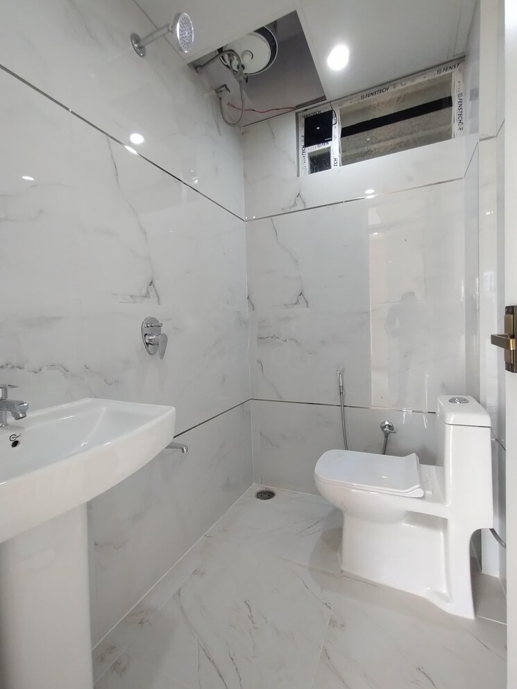 Bathroom, sv-meadows 2 Bedroom 770 Sq.Ft. Apartment In Cv Raman Nagar Bangalore 9356848