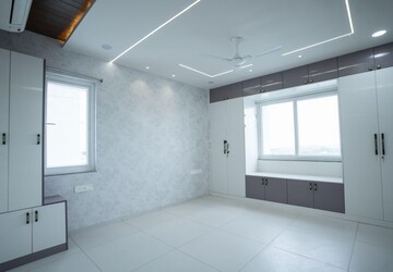 Room in 3 BHK Apartment at Jayabheri The Nirvana, Gopanpally – for Rent