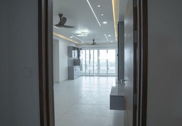 Room in 3 BHK Apartment at Jayabheri The Nirvana, Gopanpally – for Rent