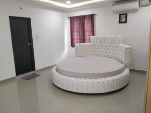 Room in 4 BHK Villa at Kokapet – for Sale