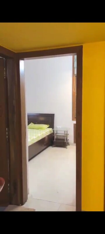 Bedroom in 2.5 BHK Villa at Varun Enclave, Sector 28 – for Rent