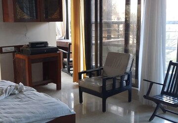 Living Room in 3.5 BHK Apartment at Casa Di Rosa, Bandra West – for Rent