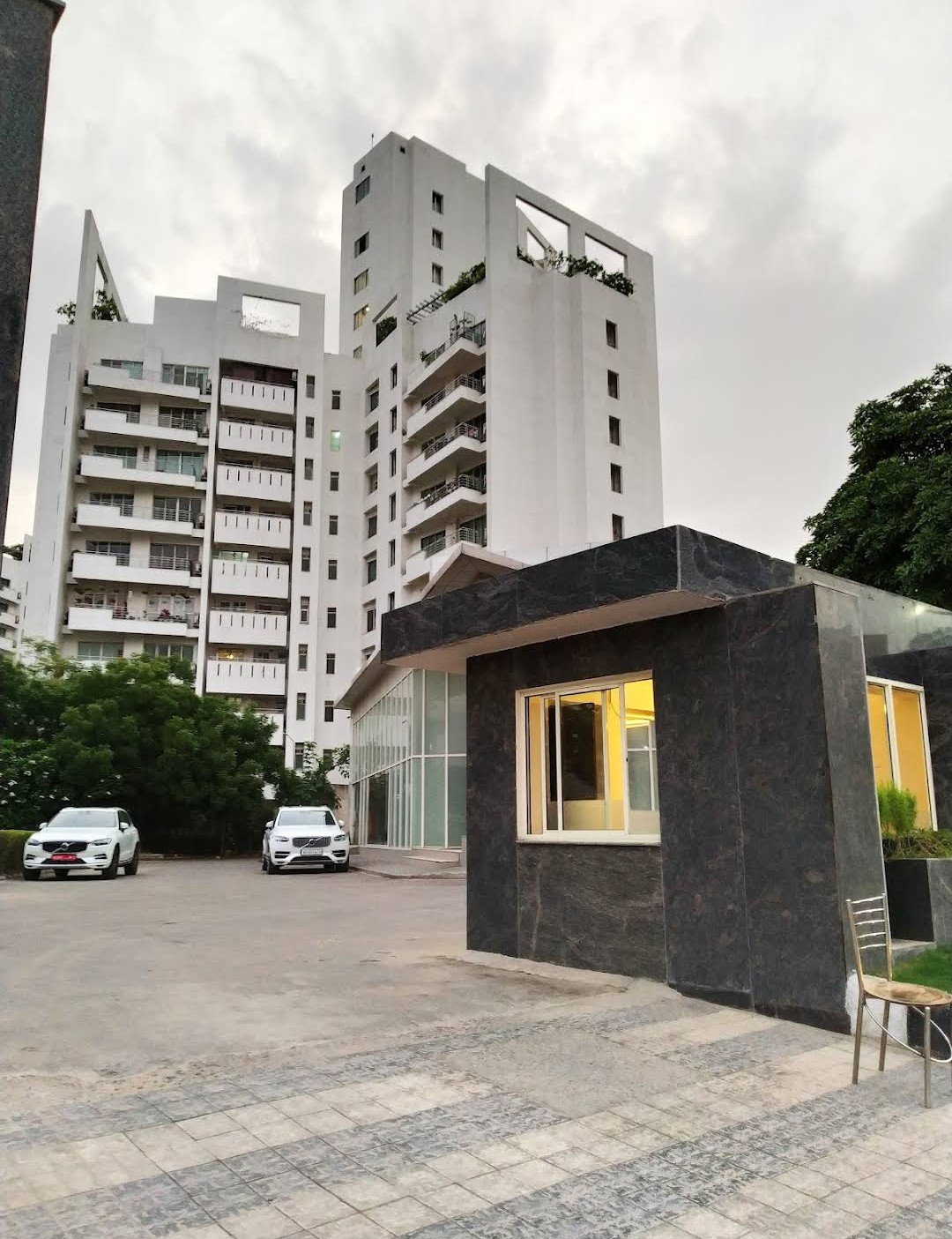 4 BHK + Servant Room 3645 Sq.Ft. Apartment in Parsvnath Exotica