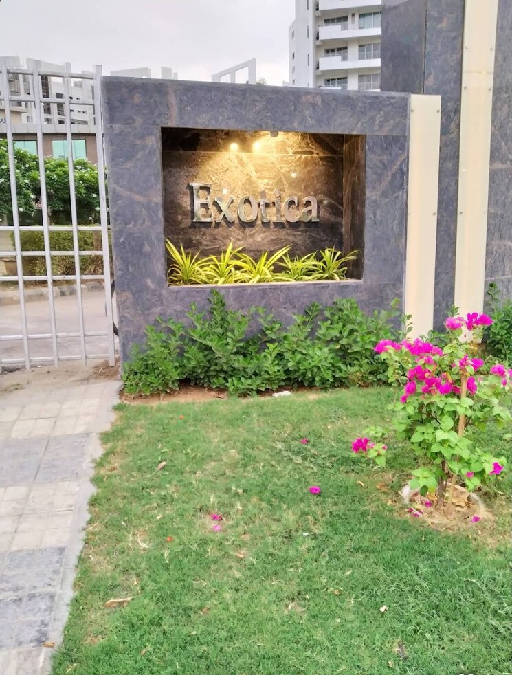 Garden, parsvnath-exotica 4 Bedroom 3645 Sq.Ft. Apartment In Sector 53 Gurgaon 9356907
