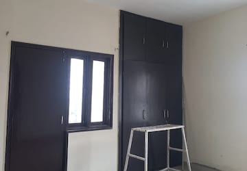 Room in 4 BHK Independent House at Sheetal Residency Kamta, Kamta – for Sale