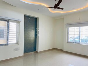 Room in 4 BHK Apartment at NCC Urban Gardenia, Gachibowli – for Rent