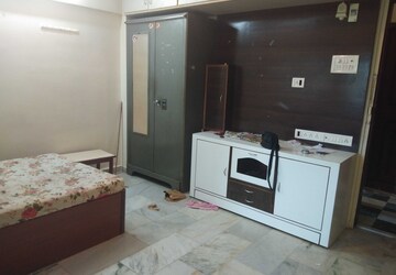 Room in 1 RK Apartment at Dheeraj Savera 1, Borivali East – for Sale