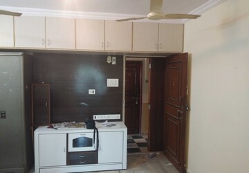 Furnished Amenities in 1 RK Apartment at Dheeraj Savera 1, Borivali East – for Sale