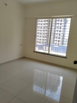 Room in 2 BHK Apartment at Kolte Patil Life Republic, Hinjewadi – for Rent