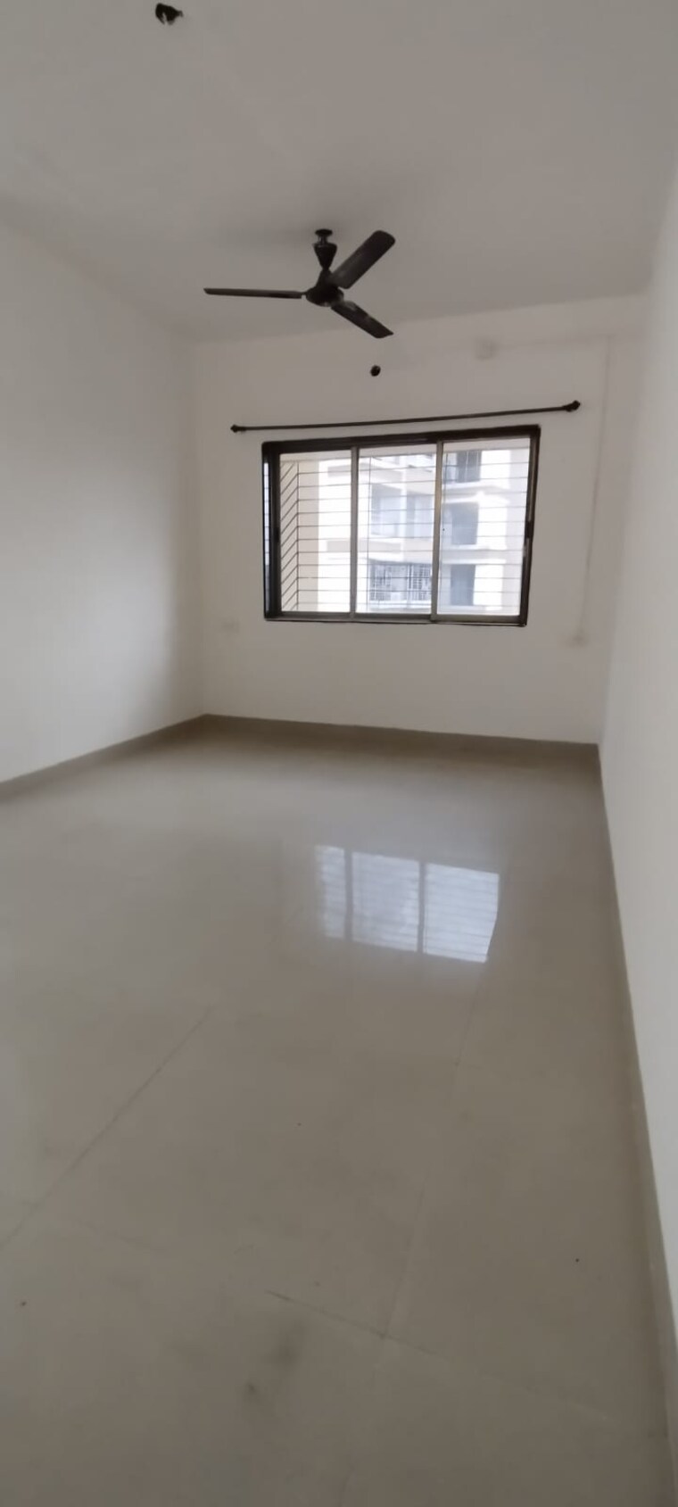 Room, haware-estate 2 Bedroom 926 Sq.Ft. Apartment In Kasarvadavali Thane 9357009