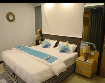 Bedroom in 4 BHK Apartment at DLF Westend Heights, Sector 53 – for Sale