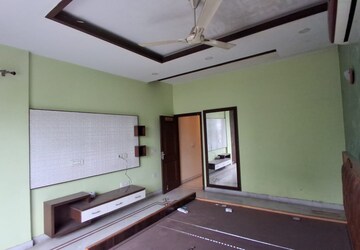 Bedroom in 6+ BHK Villa at Silver City Extention, Vip Road – for Rent