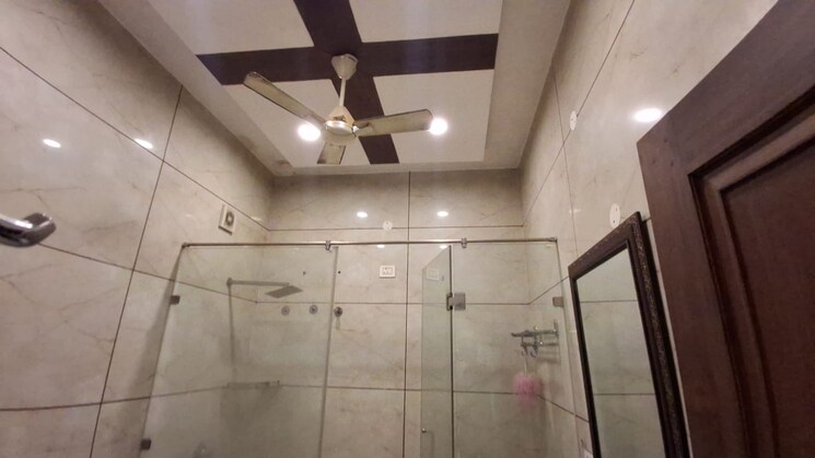 Bathroom, silver-city-extention 6+ Bedroom 5000 Sq.Ft. Villa In Vip Road Zirakpur 9357002
