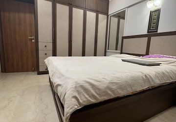 Bedroom in 2 BHK Apartment at Dev Aarti Apartment, Mahim – for Rent