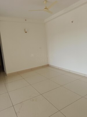 Room in 3 BHK Apartment at NG Coco Villas, Kalkere – for Rent