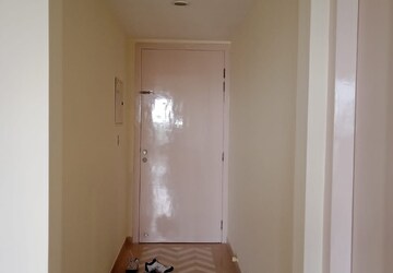 Bathroom in 2 BHK Apartment at Lodha Fiorenza, Goregaon East – for Rent