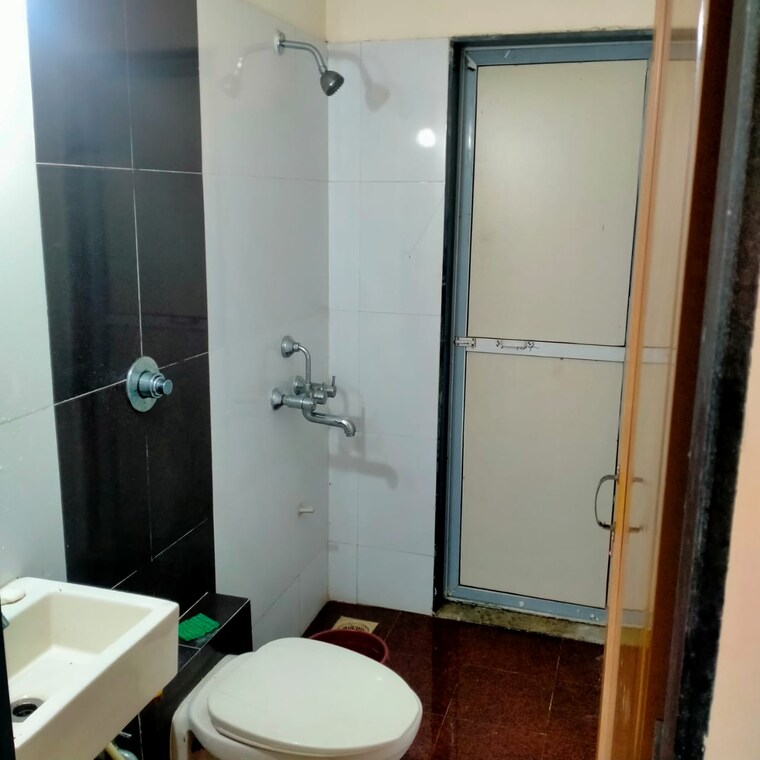 Bathroom, vihang-valley-rio 2 Bedroom 890 Sq.Ft. Apartment In Kasarvadavali Thane 9357050
