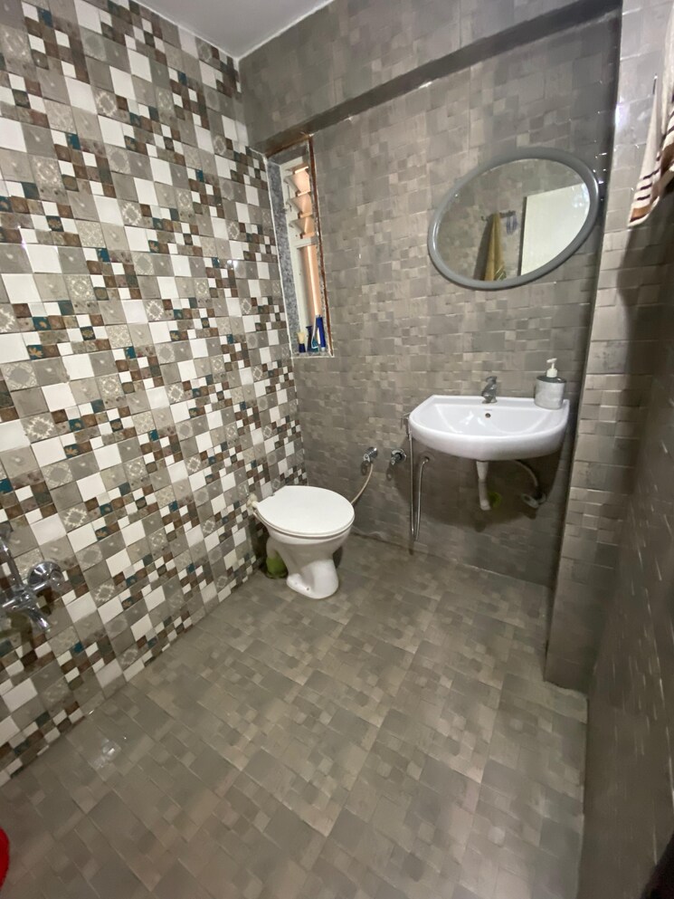 Bathroom, bodakdev 2 Bedroom 1200 Sq.Ft. Apartment In Bodakdev Ahmedabad 9357071