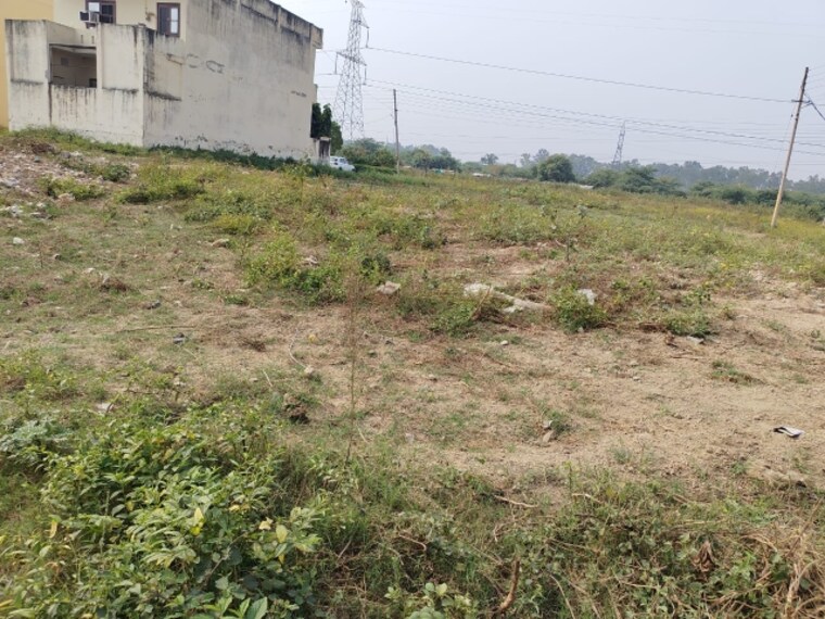 undefined, sector 32  160 Sq.Yd. Plot In Sector 32 Karnal 9357079