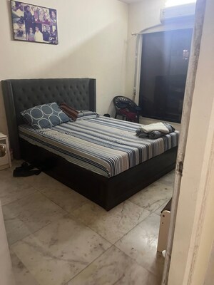Bedroom in 2 BHK Apartment at Sindhi Society, Chembur – for Rent