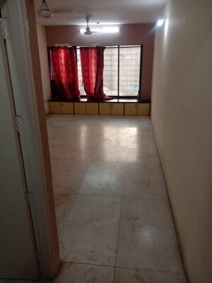 Living Room in 2 BHK Apartment at Sindhi Society, Chembur – for Rent