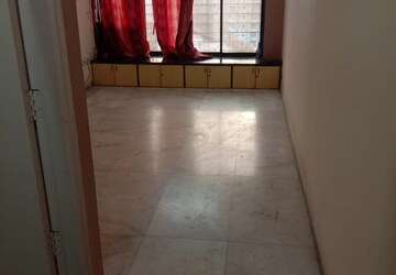 Living Room in 2 BHK Apartment at Sindhi Society, Chembur – for Rent