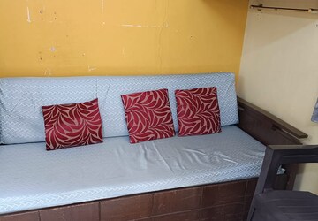 Bedroom in 1 BHK Apartment at Dadarkar Building, Dadar West – for Rent