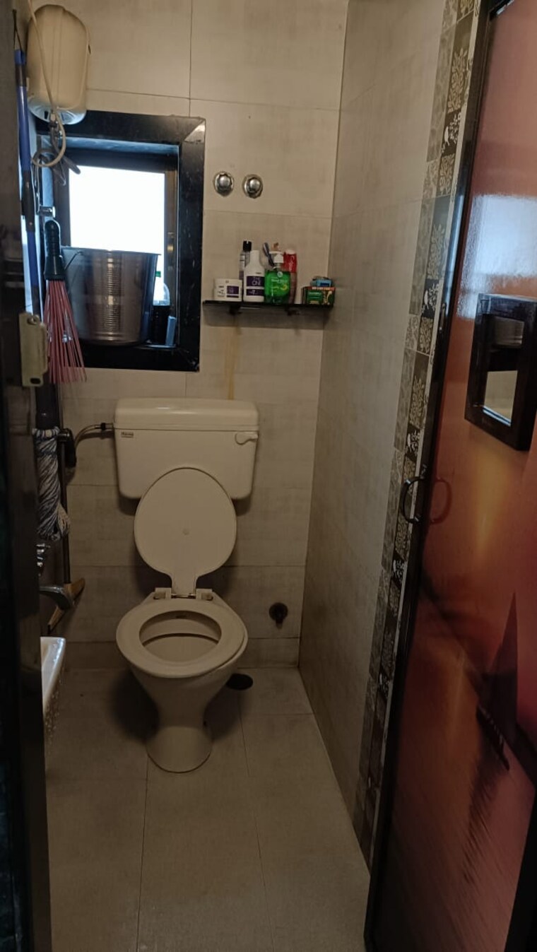Bathroom, dadarkar-building 1 Bedroom 431 Sq.Ft. Apartment In Dadar West Mumbai 9357157