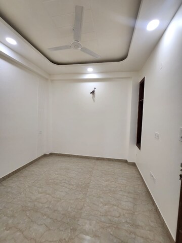 Room in 2 BHK Builder Floor at Chattarpur – for Rent