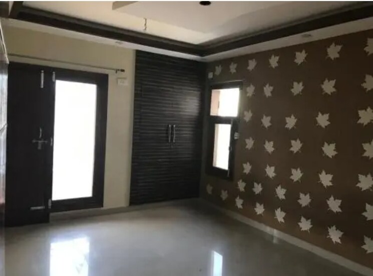 Room, rps-savana 3.5 Bedroom 1800 Sq.Ft. Apartment In Sector 88 Faridabad 9357260