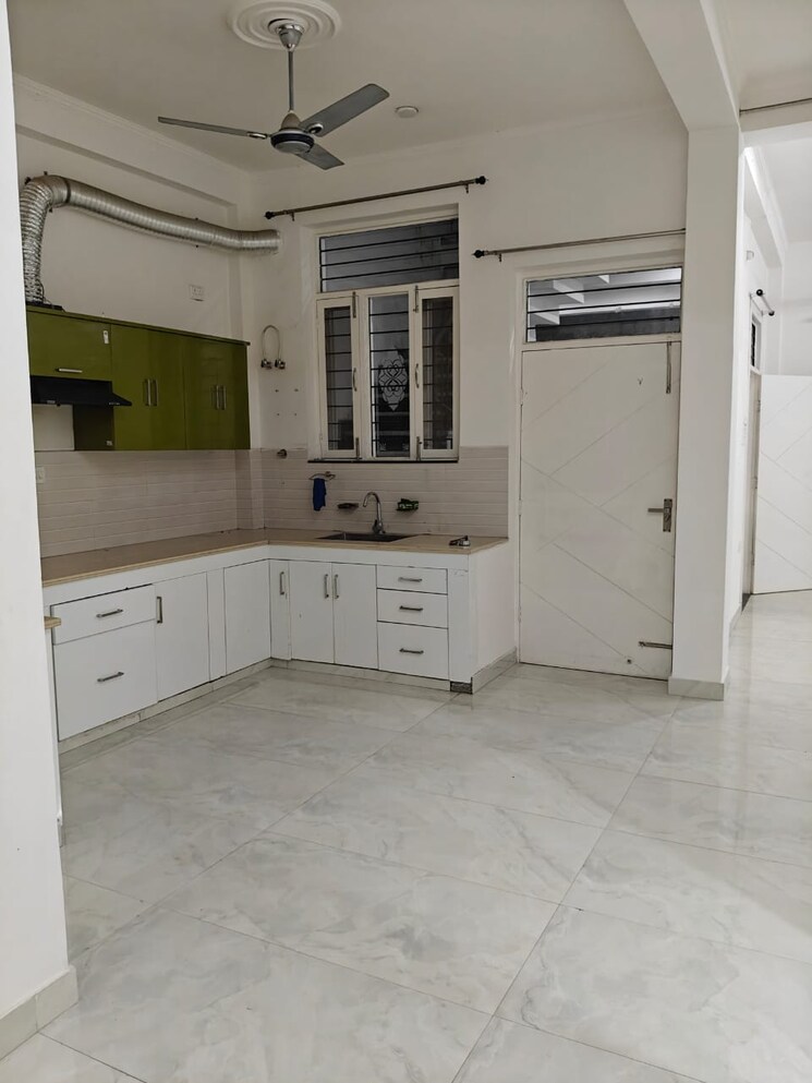 Kitchen, aman vihar 2 Bedroom 1300 Sq.Ft. Builder Floor In Aman Vihar Dehradun 9357250