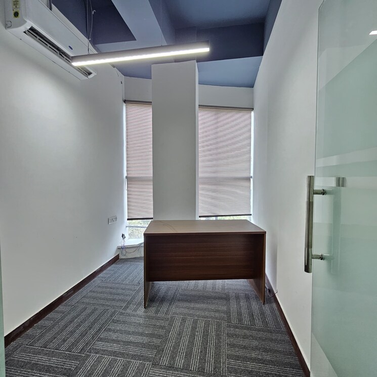 undefined, sector 63 Commercial Office Space 2600 Sq.Ft. In Sector 63 Noida 9357128