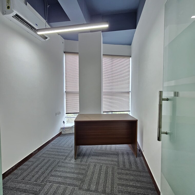 undefined, sector 63 Commercial Office Space 2600 Sq.Ft. In Sector 63 Noida 9357128
