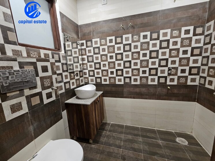 Attached Bathroom, pir machalla 3 Bedroom 115 Sq.Yd. Apartment In Pir Machalla Zirakpur 9357307