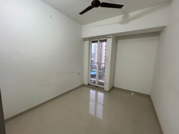Room in 1 BHK Apartment at Raj Residency Kasarvadavali, Kasarvadavali – for Rent