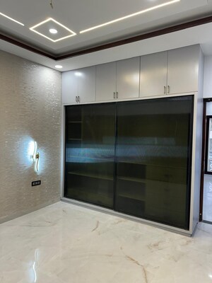 Room in 2.5 BHK Independent House at Sunny Enclave – for Sale