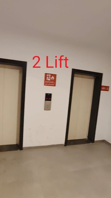 Lift in 2 BHK Apartment at Pimple Saudagar – for Rent