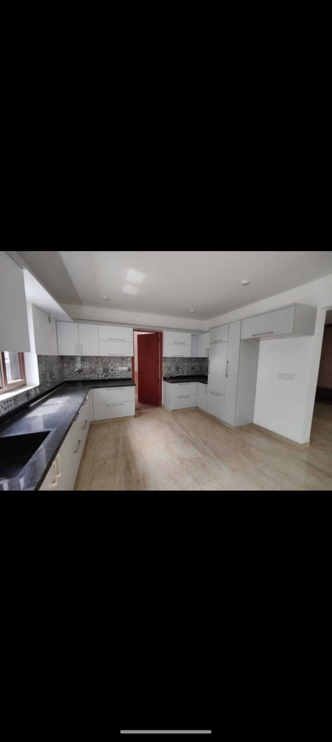 4 BHK + Servant Room Apartment For Rent in VC Royale