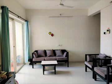 Living Room in 2 BHK Apartment at Kumar Parisar, Kothrud – for Rent