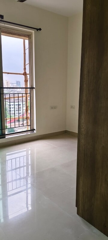 2 BHK Apartment For Rent in Rustomjee Athena, Majiwada