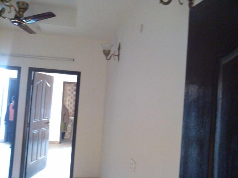 undefined, vidhayak-colony 2 Bedroom 75 Sq.Yd. Apartment In Nyay Khand I Ghaziabad 9357443