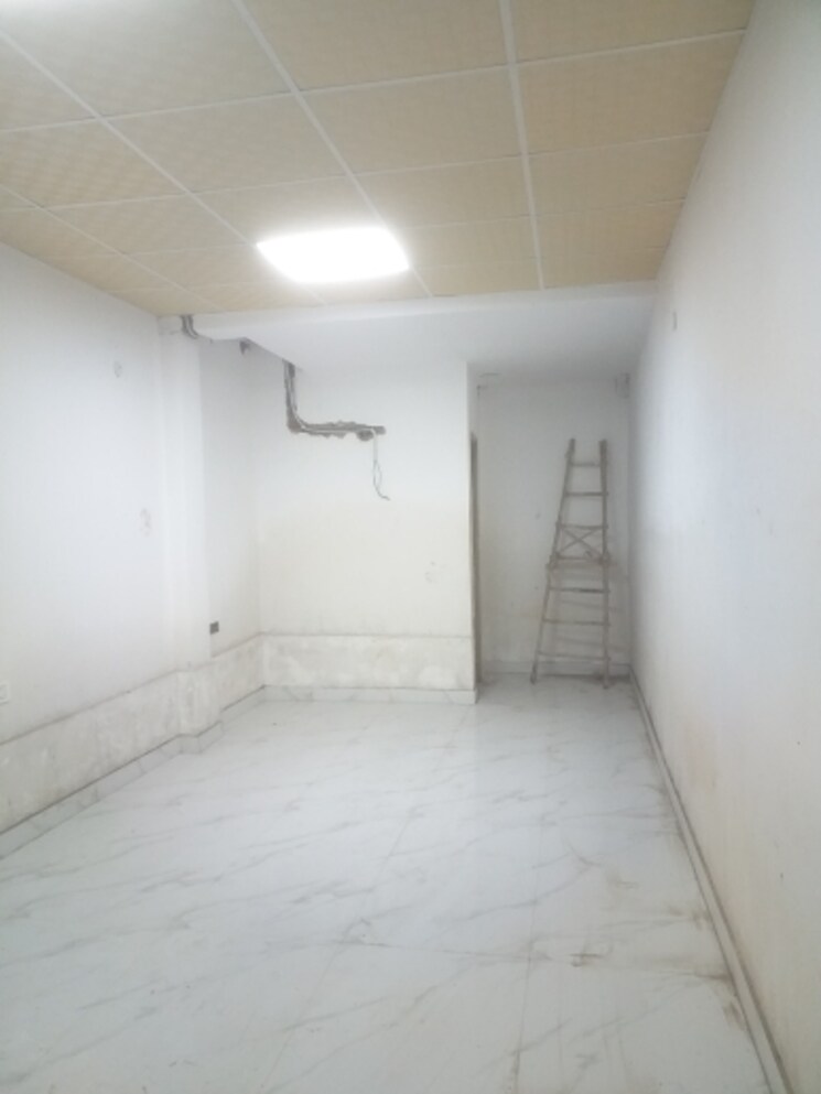 undefined, east patel nagar Commercial Shop 480 Sq.Ft. In East Patel Nagar Delhi 9357499