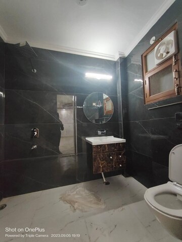 Bathroom in 2 BHK Builder Floor at Saket – for Rent