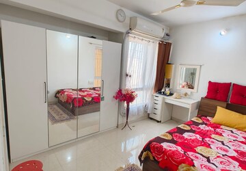 Bedroom in 3 BHK Apartment at Puranik Rumah Bali, Ghodbunder Road – for Rent