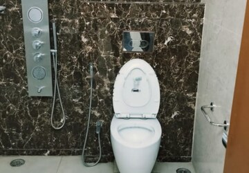 Bathroom in 4 BHK Apartment at Aditya Windsor, Hi Tech City – for Rent