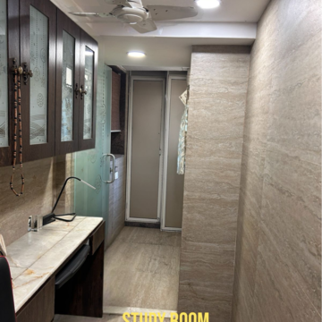 Building Lobby in 3 BHK Apartment at Hiranandani Meadows, Manpada – for Rent