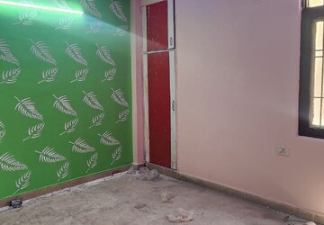Room in 2 BHK Apartment at Himalaya Pride, Tech Zone 4 Greater Noida – for Sale
